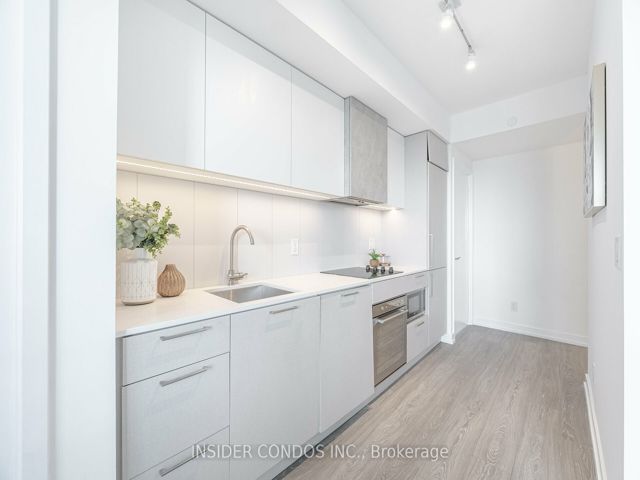 3217 - 19 Western Battery Rd