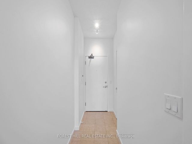 3512 - 208 Queens Quay Blvd W