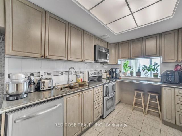 707 - 3303 Don Mills Rd