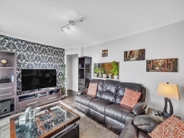 707 - 3303 Don Mills Rd