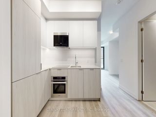 343 - 28 Eastern Ave