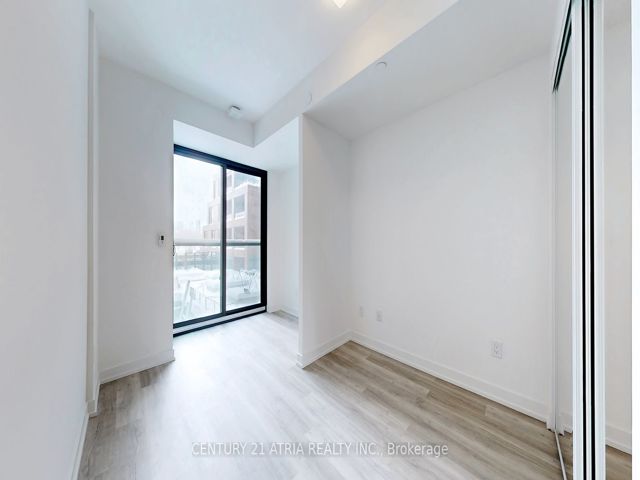 343 - 28 Eastern Ave