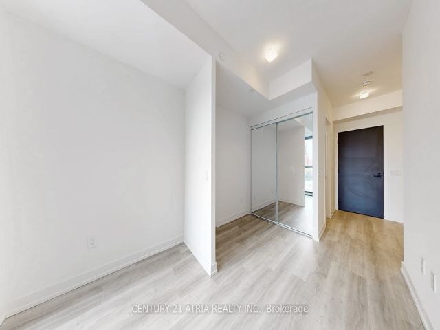 343 - 28 Eastern Ave