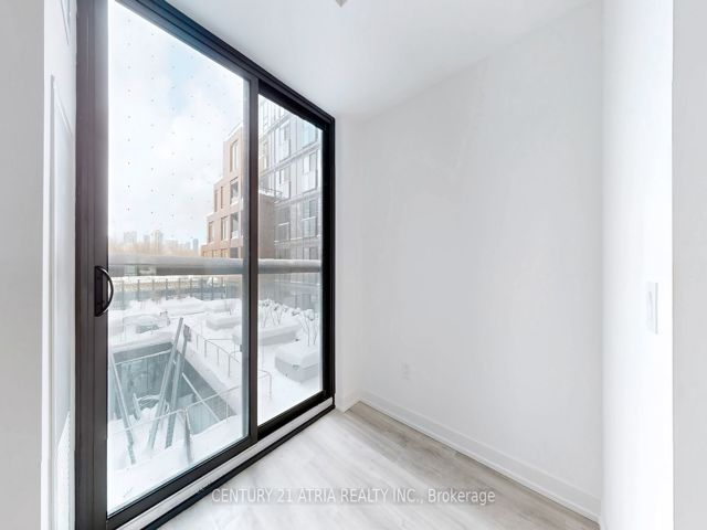 343 - 28 Eastern Ave