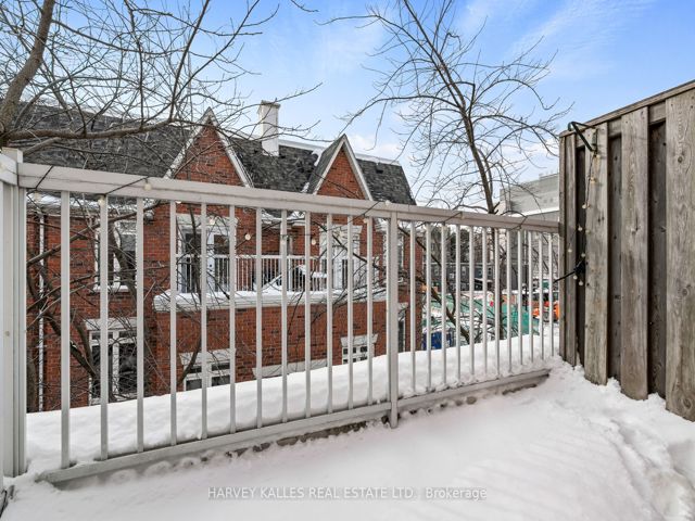 1410 - 12 Sudbury St