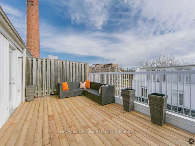 1410 - 12 Sudbury St