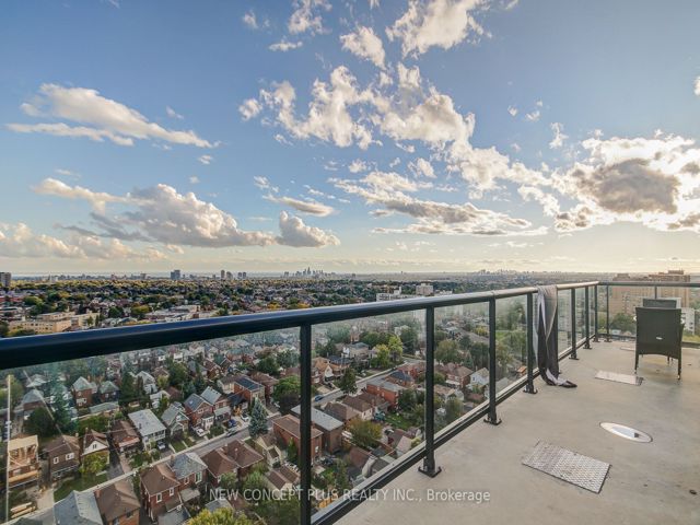 1604 - 1603 Eglinton Ave W