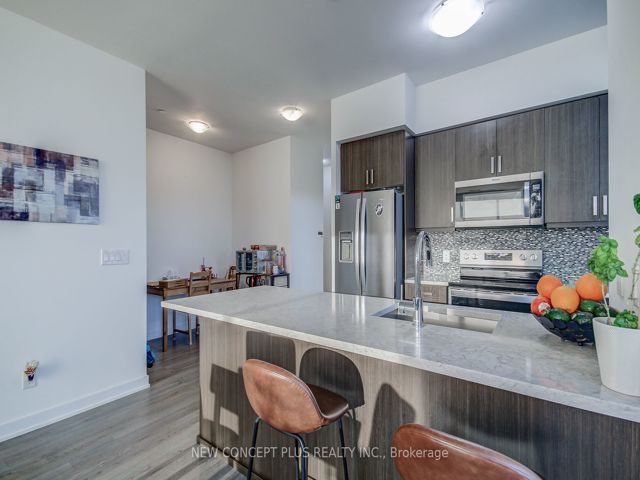 1604 - 1603 Eglinton Ave W
