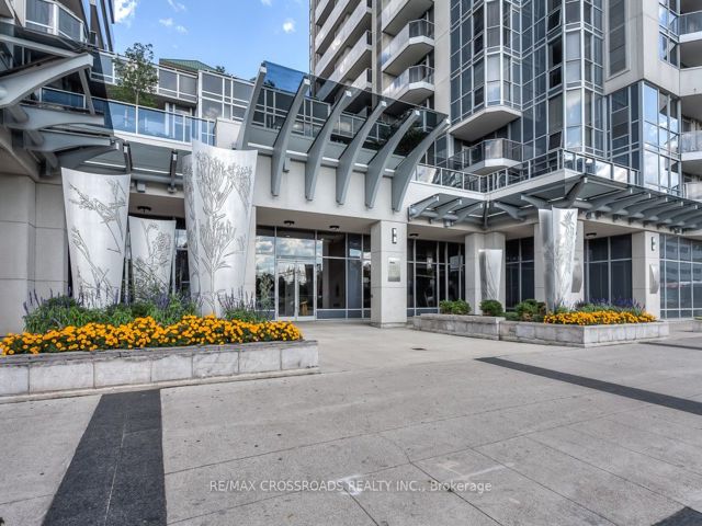 907 - 5791 Yonge St