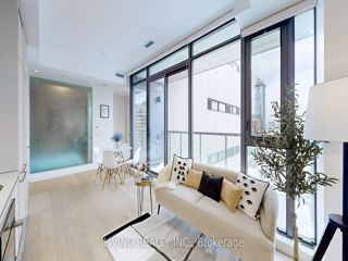 2108 - 81 Wellesley St E