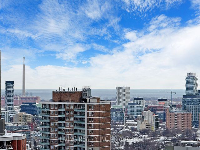 2108 - 81 Wellesley St E