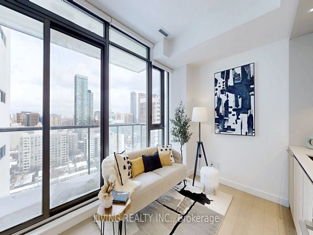 2108 - 81 Wellesley St E