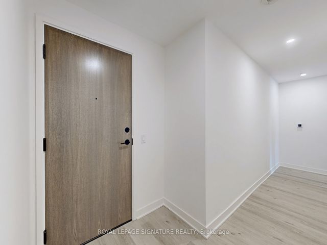 1303 - 55 Charles St E