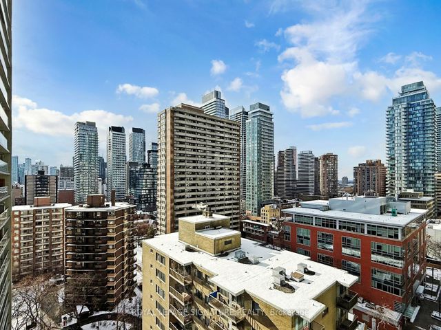 1303 - 55 Charles St E
