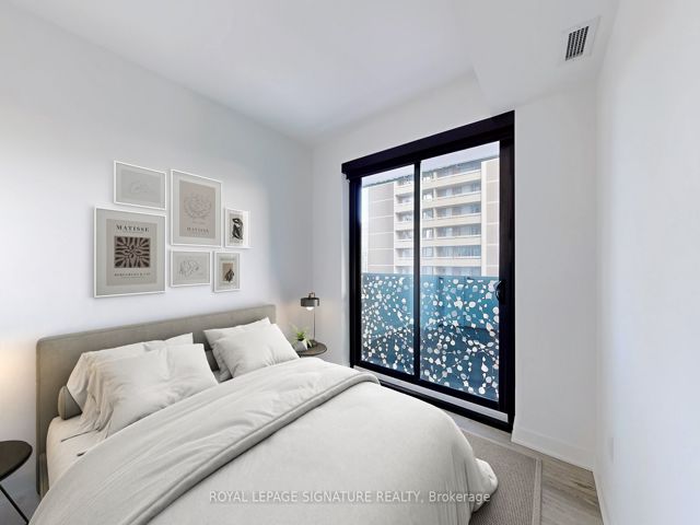 1303 - 55 Charles St E