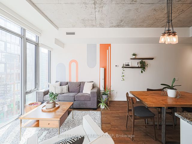 410 - 650 King St W