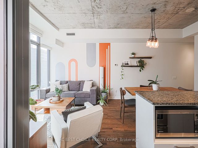 410 - 650 King St W