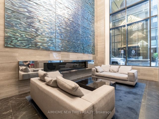 4910 - 125 Blue Jays Way