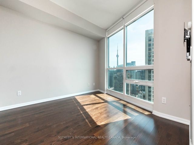 2904 - 215 Fort York Blvd