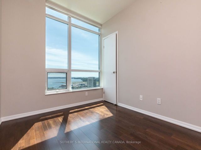 2904 - 215 Fort York Blvd