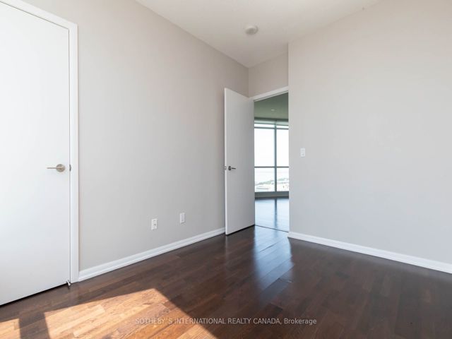 2904 - 215 Fort York Blvd