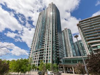 2904 - 215 Fort York Blvd