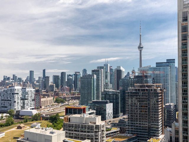 2904 - 215 Fort York Blvd