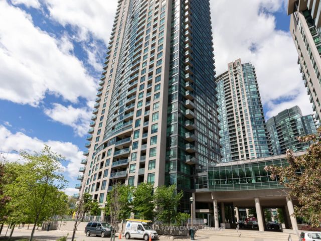 2904 - 215 Fort York Blvd