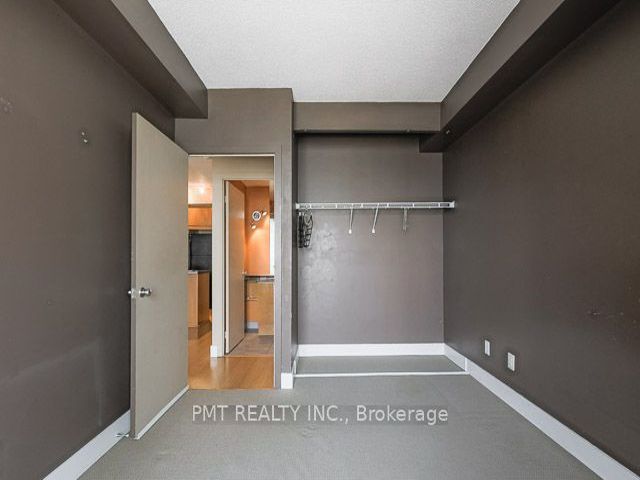 1001 - 168 King St E