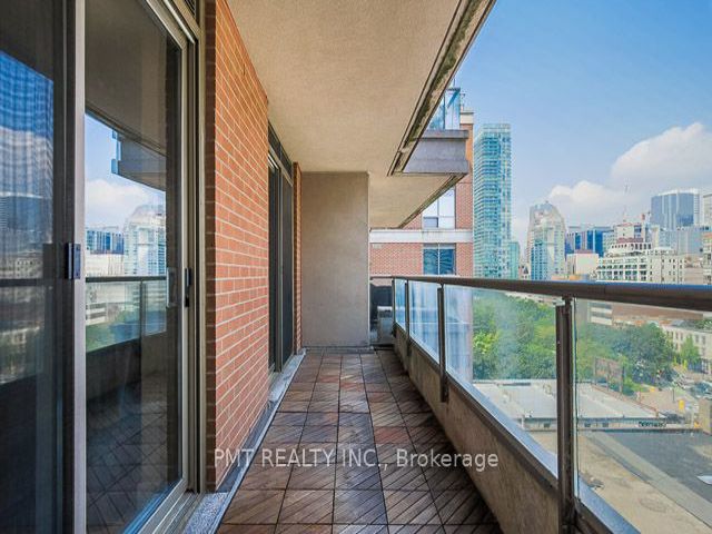 1001 - 168 King St E