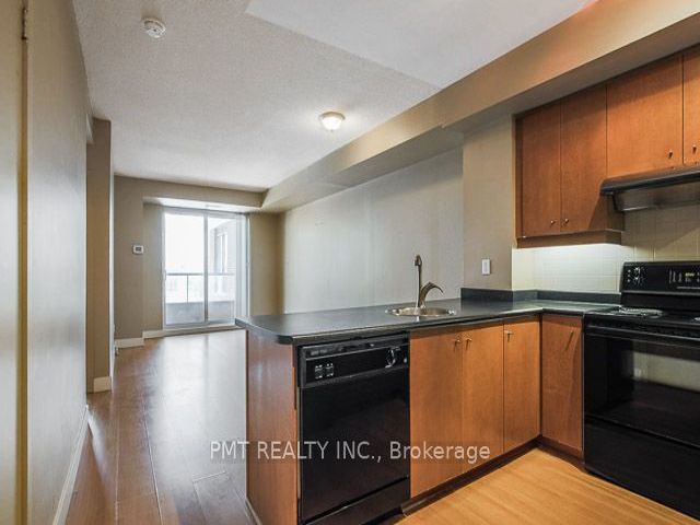 1001 - 168 King St E