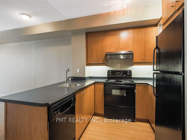 1001 - 168 King St E