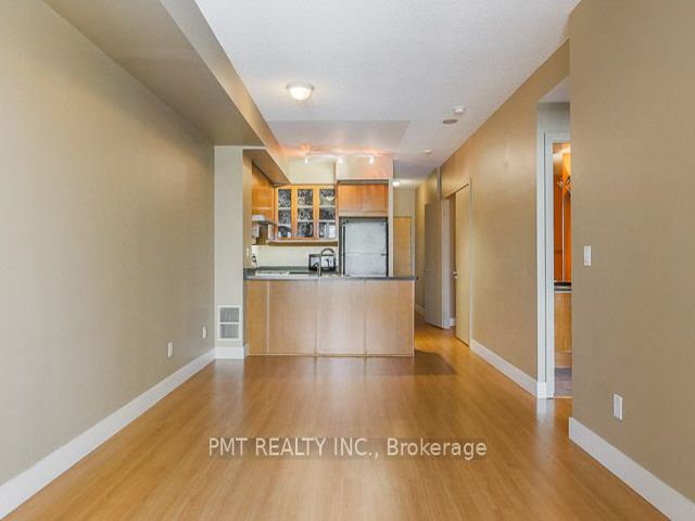 1001 - 168 King St E