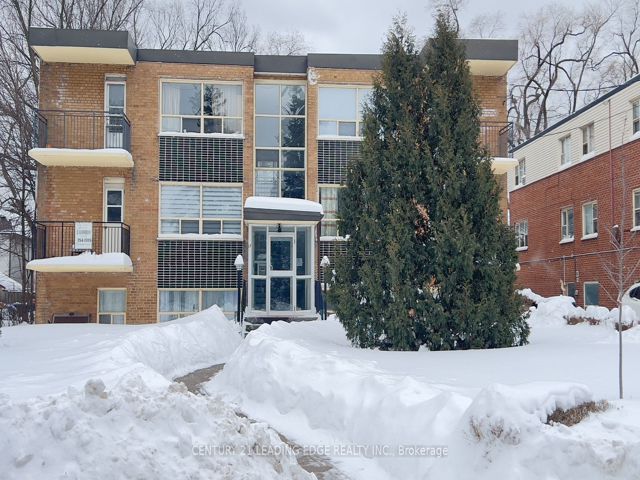 04 - 17 Fraserwood Ave
