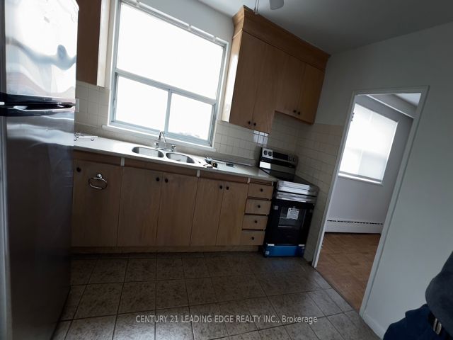 04 - 17 Fraserwood Ave
