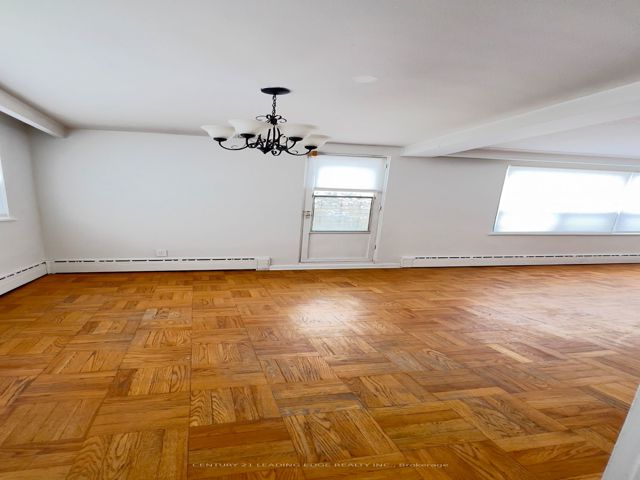 04 - 17 Fraserwood Ave