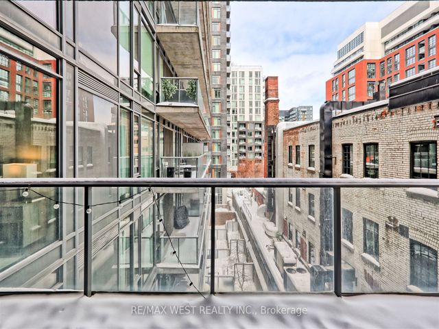 409 - 650 King St W