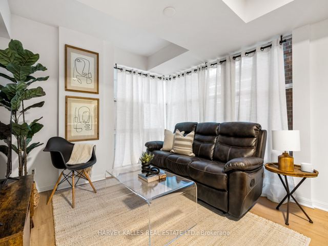 618 - 11 St Joseph St