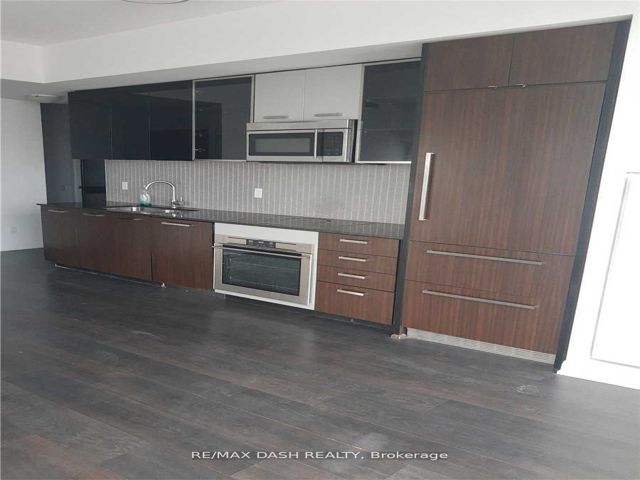 2512 - 5162 Yonge St