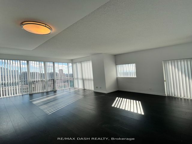 2512 - 5162 Yonge St
