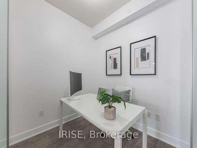 610 - 30 Roehampton Ave