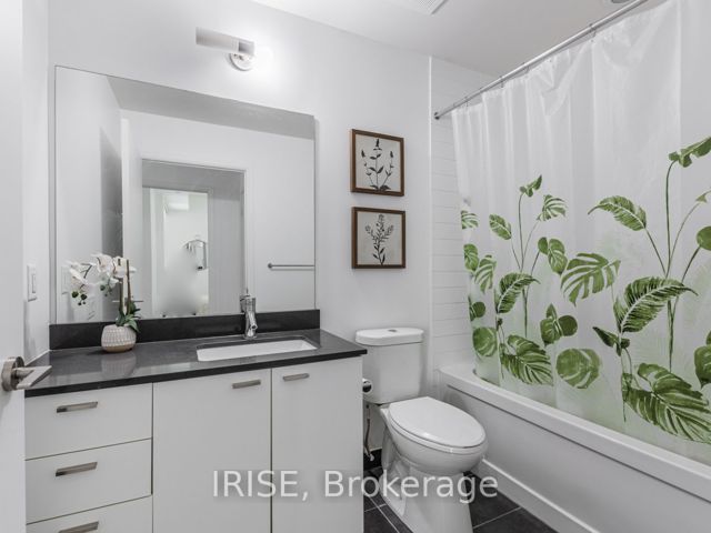 610 - 30 Roehampton Ave