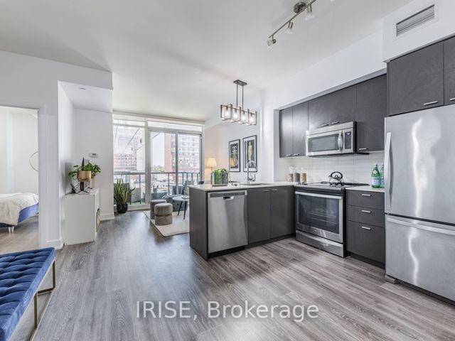 610 - 30 Roehampton Ave