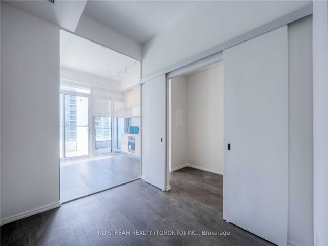 1610 - 5 Soudan Ave