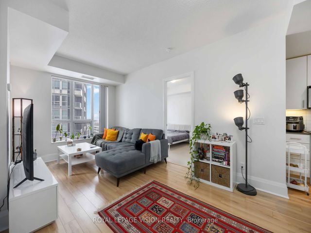 520 - 100 Harrison Garden Blvd