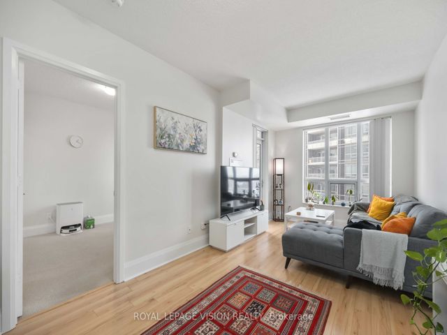 520 - 100 Harrison Garden Blvd