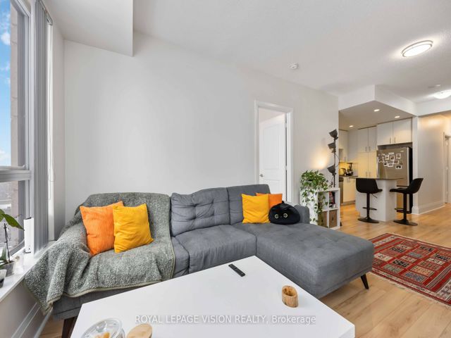 520 - 100 Harrison Garden Blvd