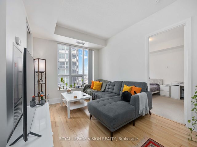 520 - 100 Harrison Garden Blvd