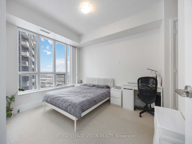 520 - 100 Harrison Garden Blvd