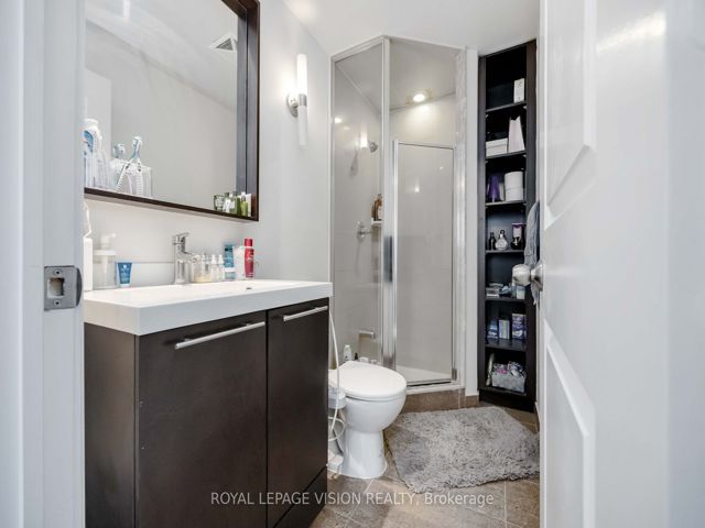 520 - 100 Harrison Garden Blvd